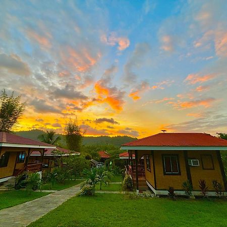 Luzville Transient House - Port Barton Itaytay Luaran gambar