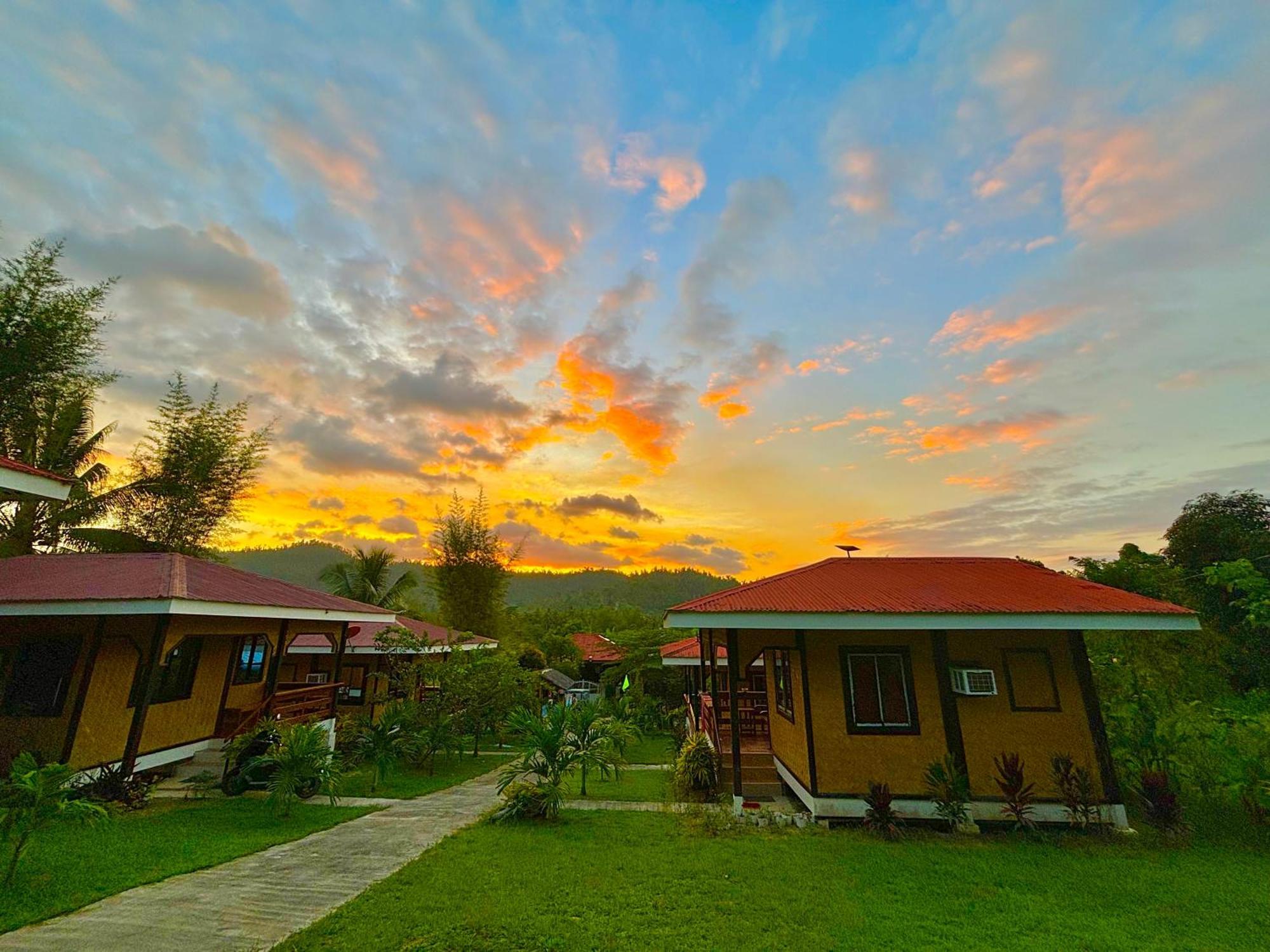 Luzville Transient House - Port Barton Itaytay Luaran gambar