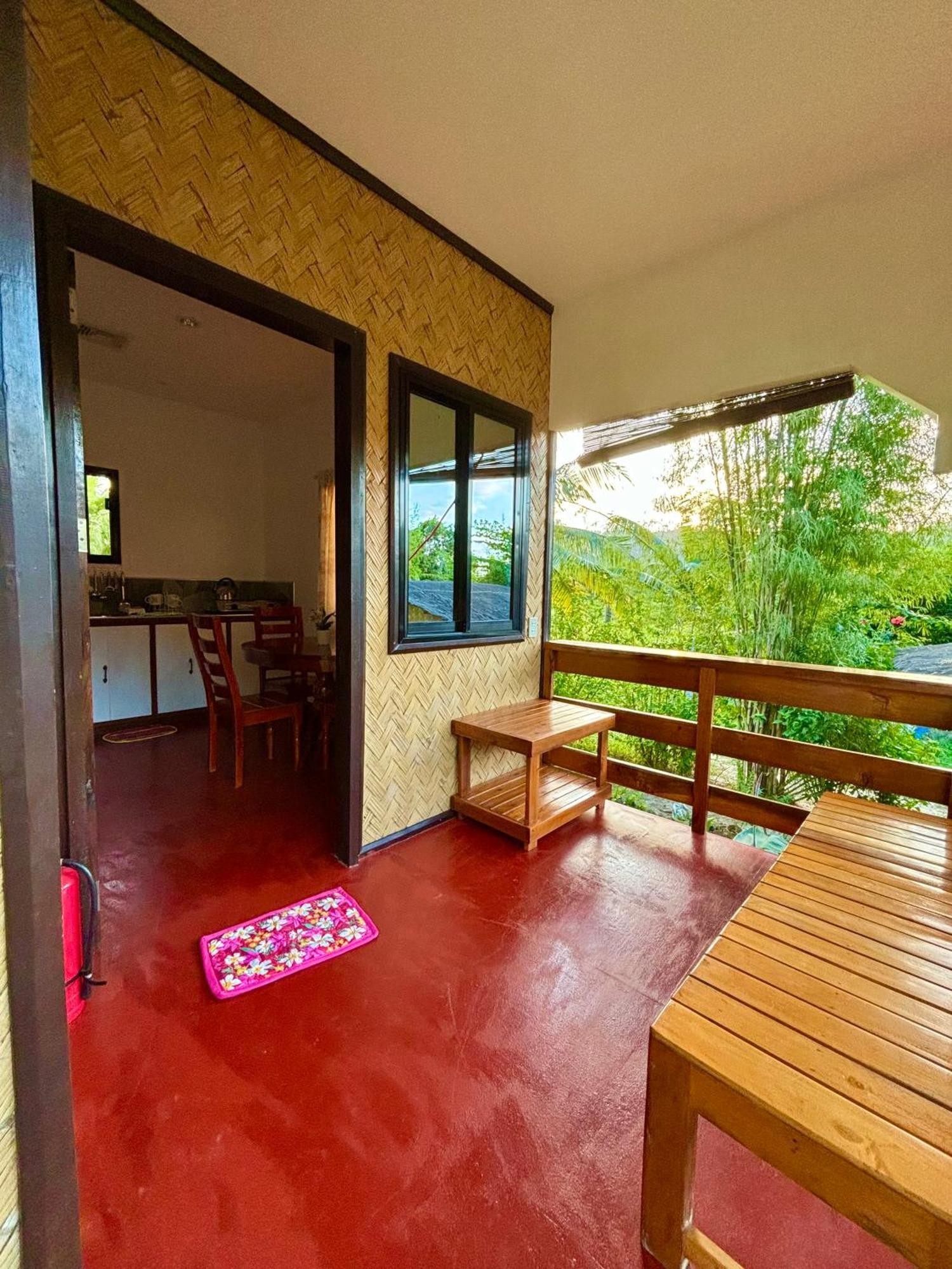 Luzville Transient House - Port Barton Itaytay Luaran gambar